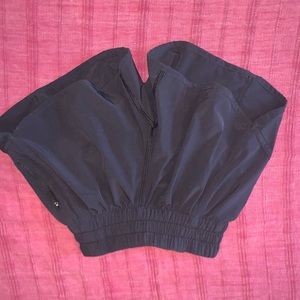 Lululemon Tracker Short V *4*